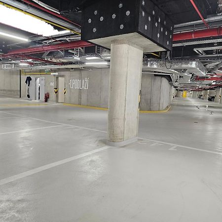 Prague Smichov Andel Apartment מראה חיצוני תמונה